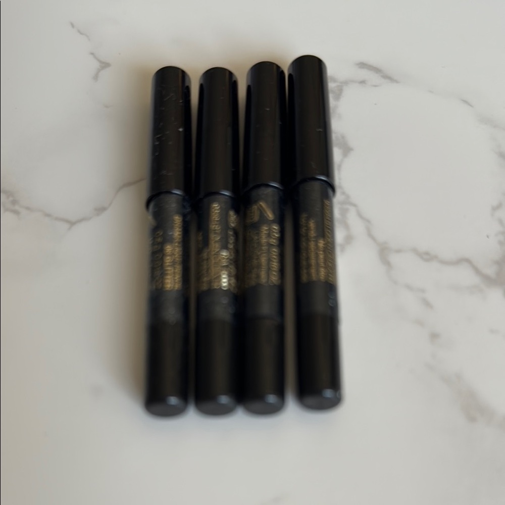 Sleek Black Eyeliner for Precision Makeup